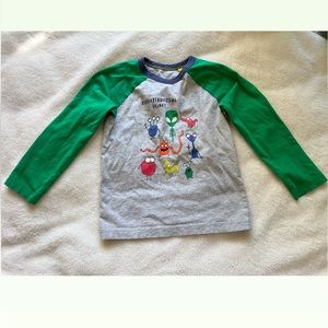 Mini Boden glowing in dark green aliens space raglan T-shirt
